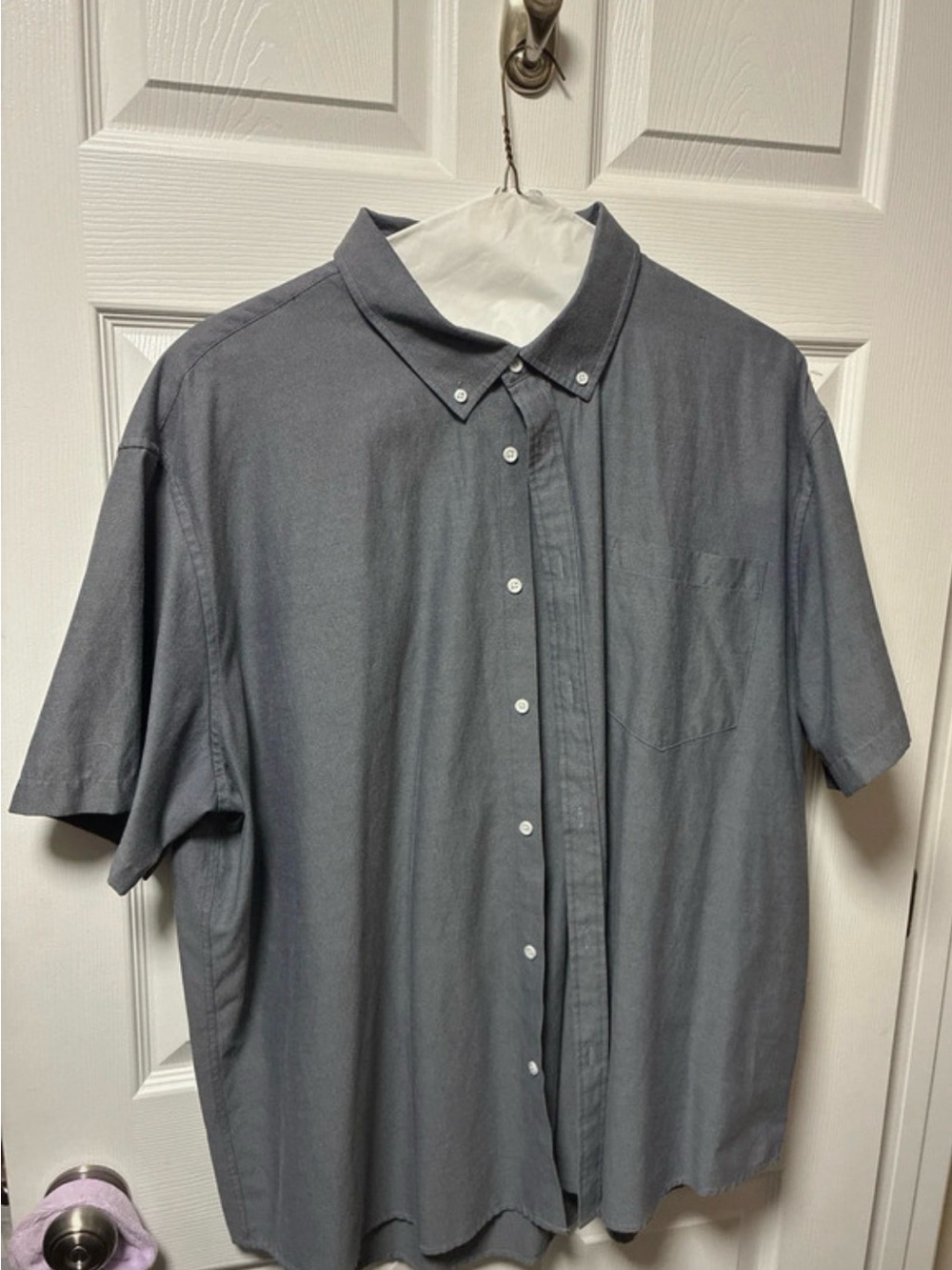 Oxford Short-Sleeve Button-Down Shirt in Gray